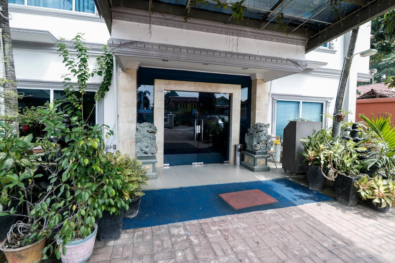 Reddoorz Plus @ Jalan Dr Sutomo פקאנבארו מראה חיצוני תמונה