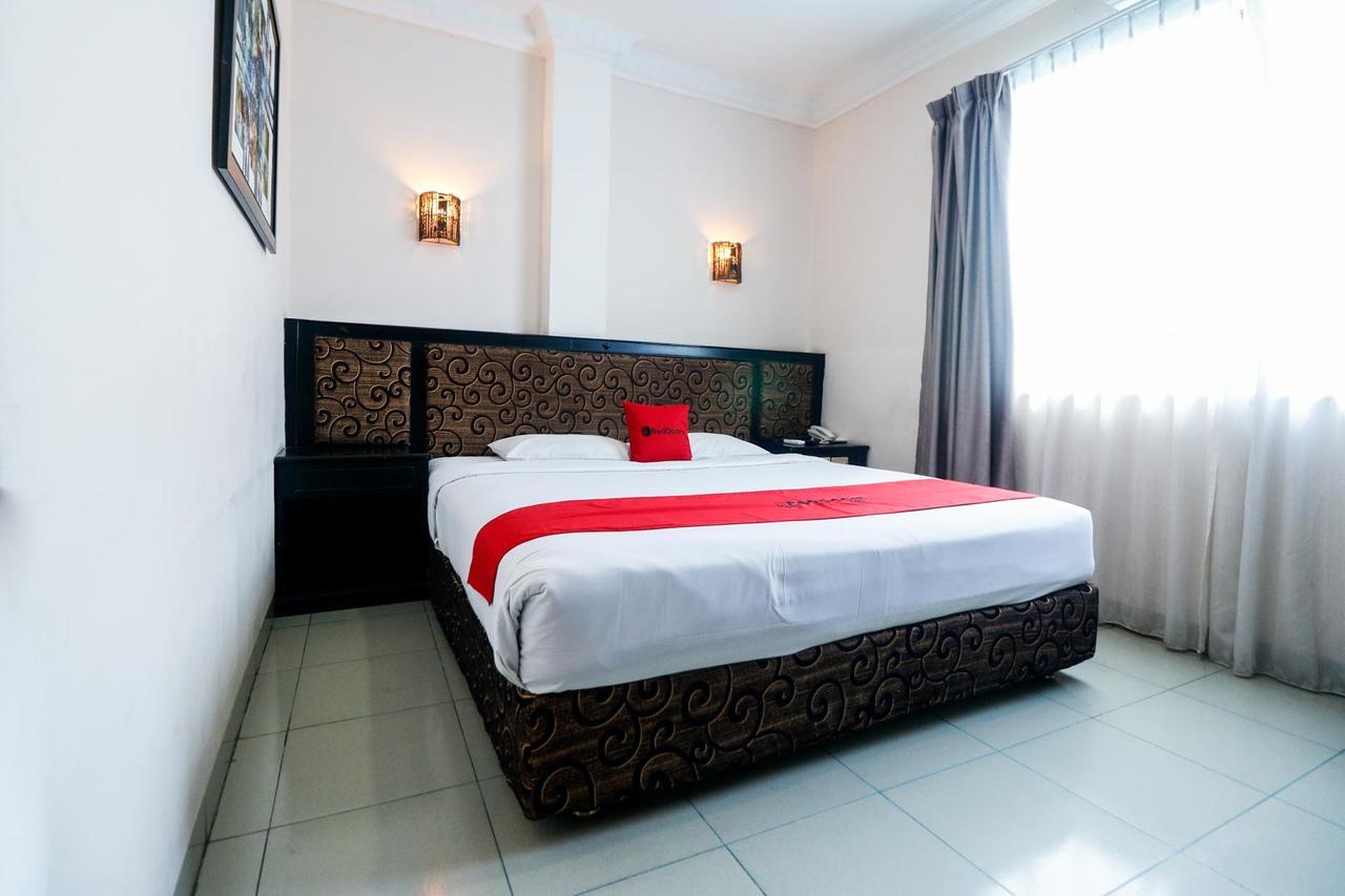 Reddoorz Plus @ Jalan Dr Sutomo פקאנבארו מראה חיצוני תמונה